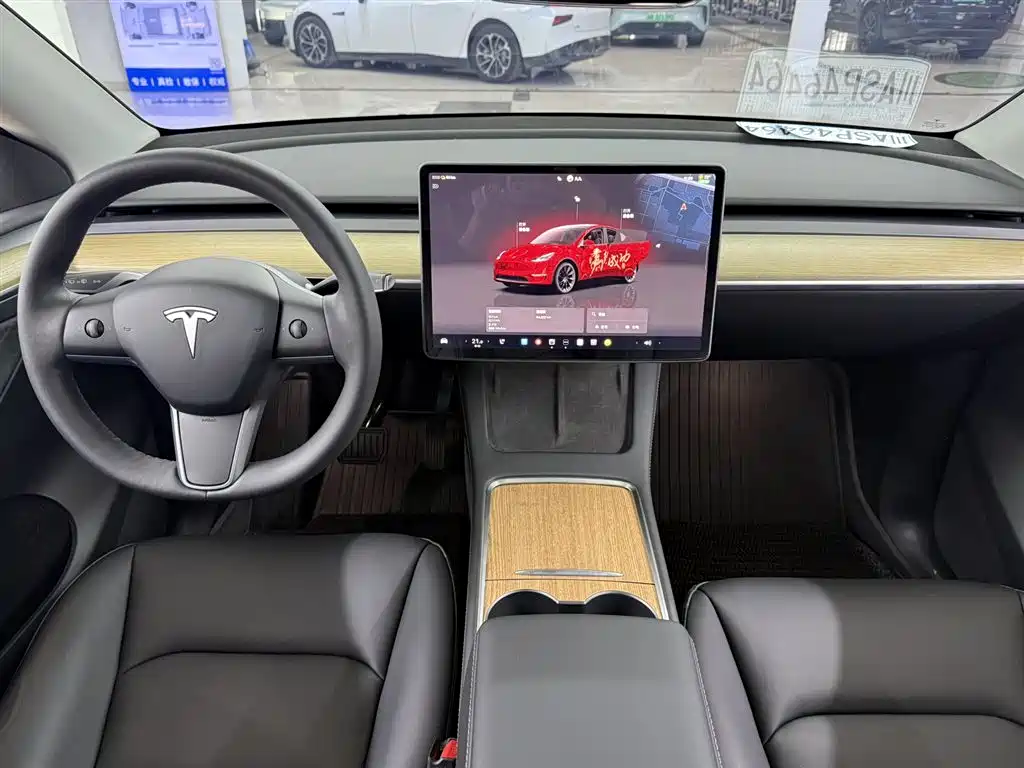 Tesla Model Y 2022 RWD