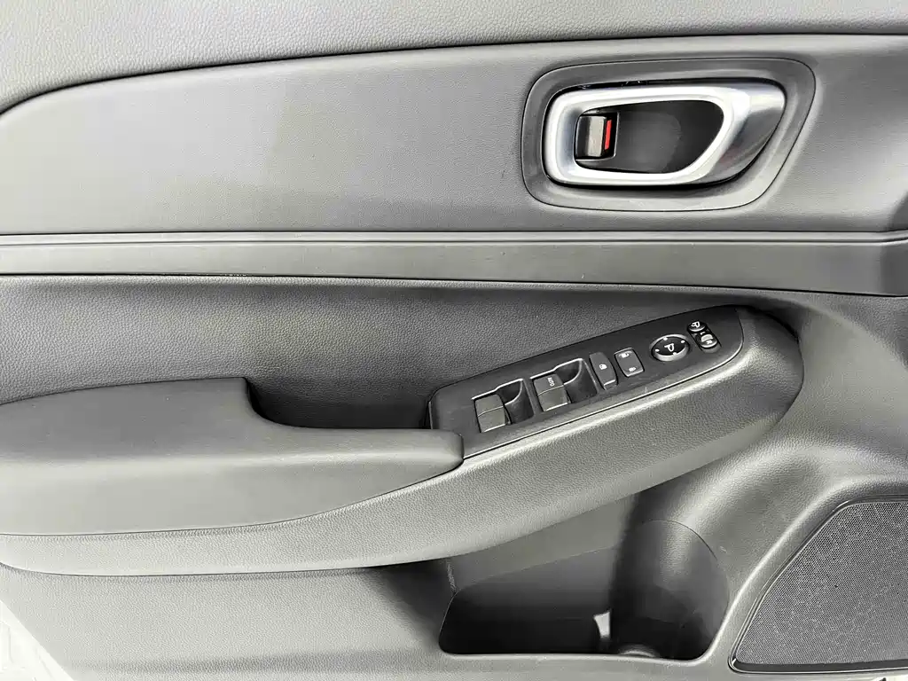 Honda Vezel 2023 1.5L CVT Pioneer Edition