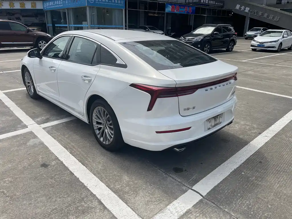 Bestune B70 2023 Third Generation 1.5T Automatic Enjoyment Edition