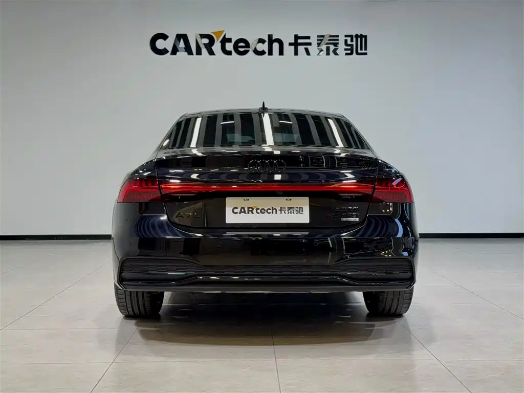 Audi A7L 2023 45 TFSI quattro S-line Black Warrior Edition