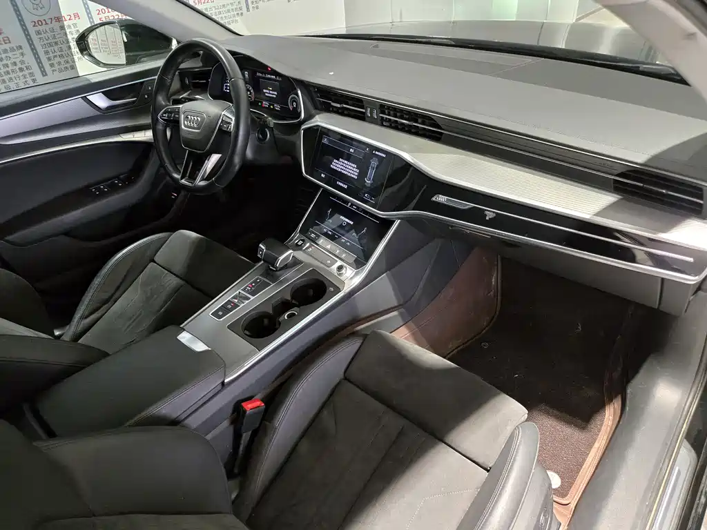 Audi A6 Avant 45 TFSI