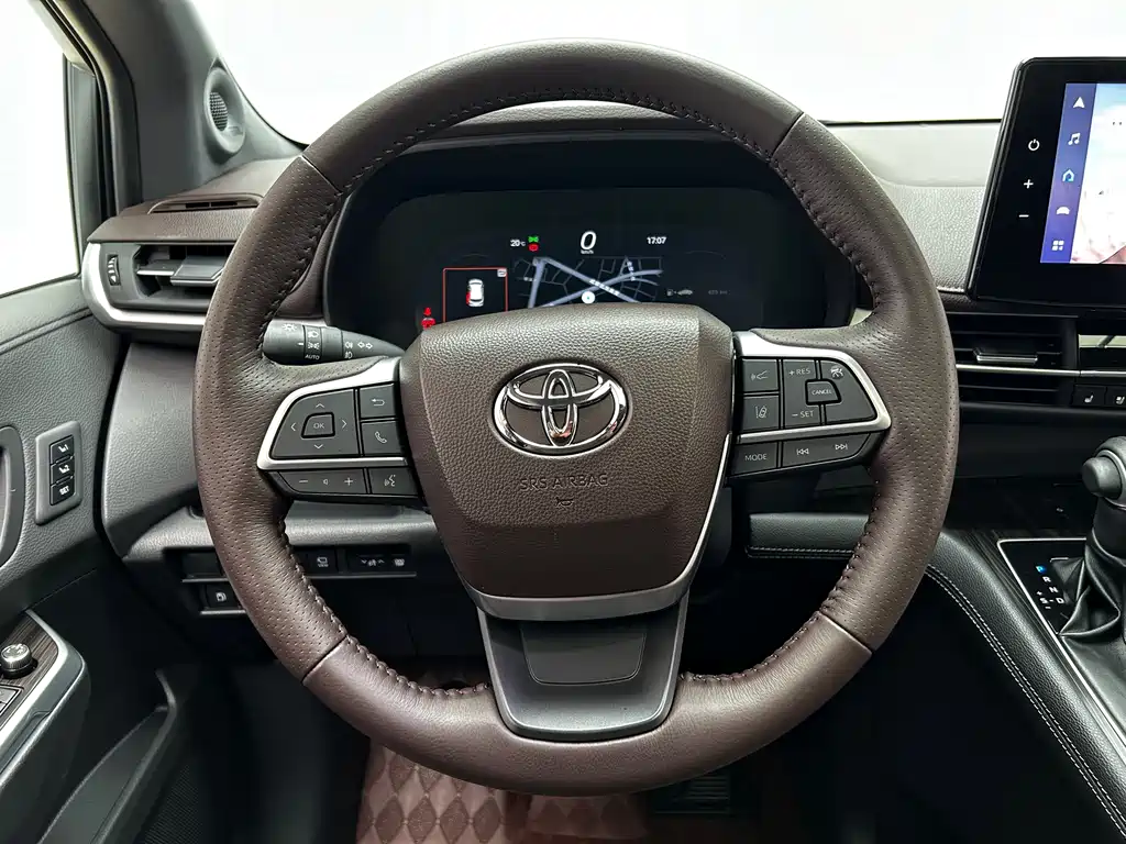 Toyota Sienna 2024 2.5L Hybrid Platinum Edition