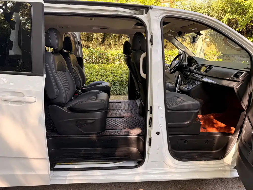 Maxus G10 2019 PLUS 2.0T Automatic Elite Edition China VI