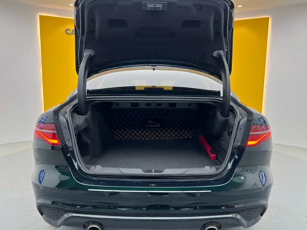 Jaguar XEL 2021 2.0T 250PS R-DYNAMIC S