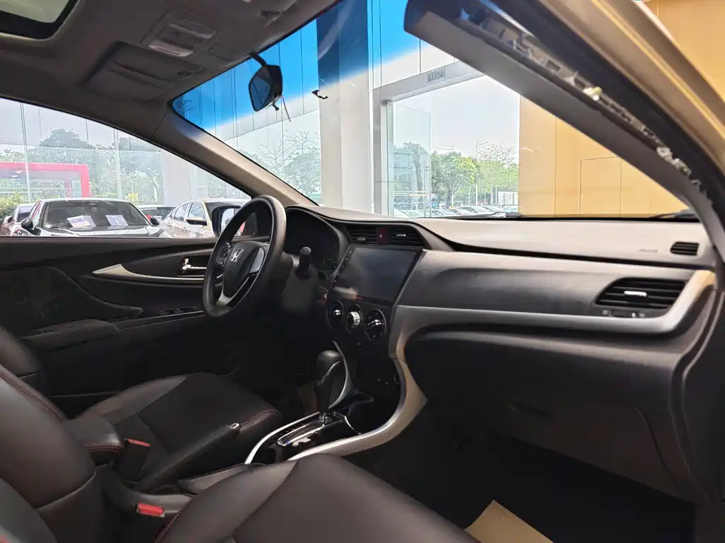 Honda Crider 2017 1.8L CVT Luxury Special Edition