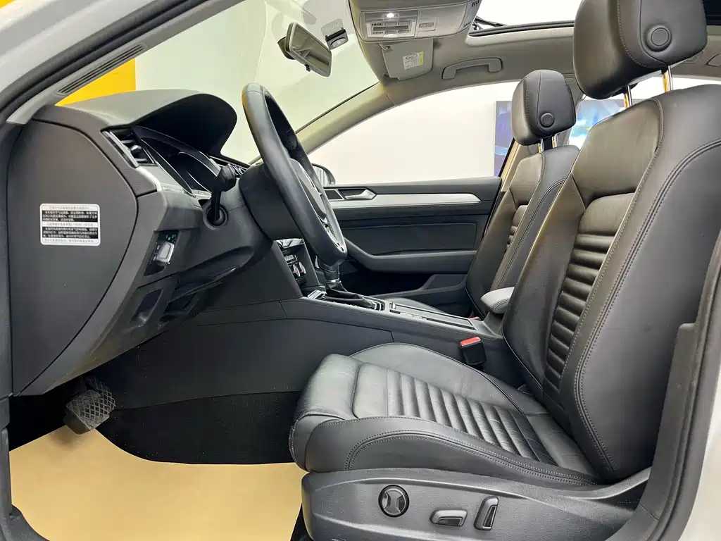 Magotan 2017 330TSI DSG Leading Edition