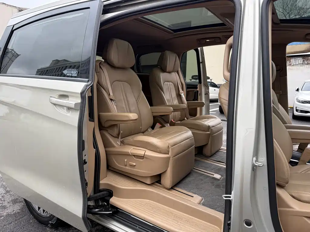 Buick GL8 2018 ES 28T Luxury China VI