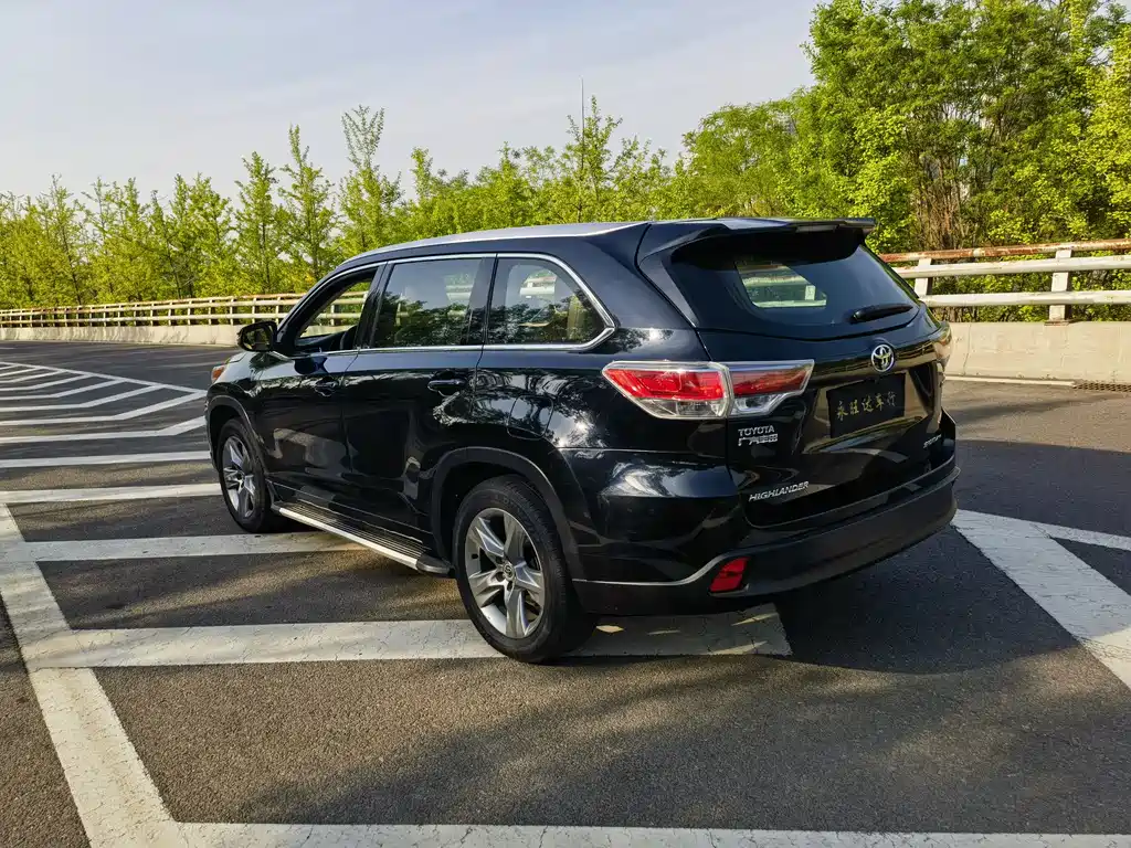 Toyota Highlander 2015 2.0T AWD Luxury Edition 7-Seater