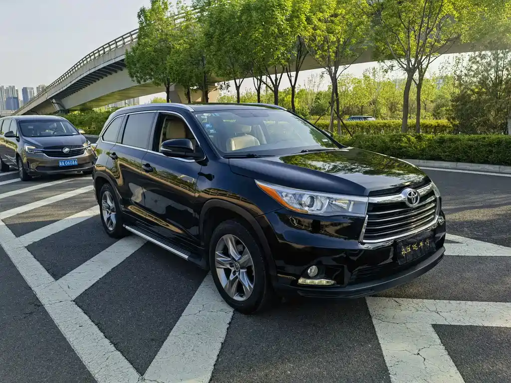 Toyota Highlander 2015 2.0T AWD Luxury Edition 7-Seater