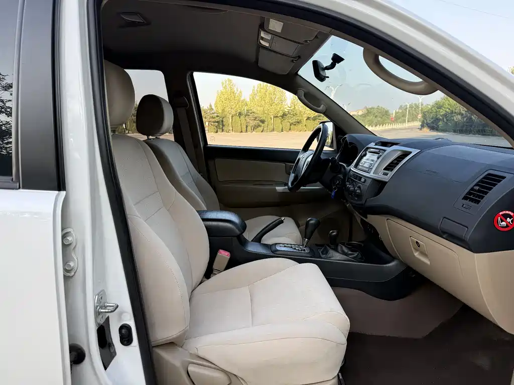 Toyota Fortuner 2016 2.7L Middle East Edition