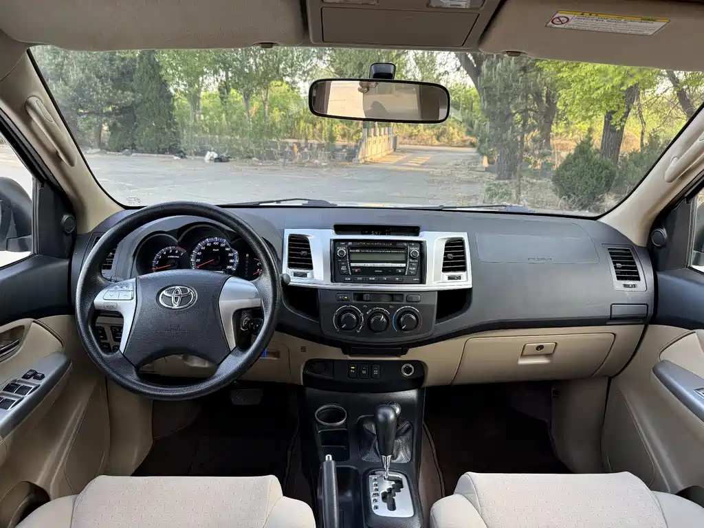 Toyota Fortuner 2016 2.7L Middle East Edition