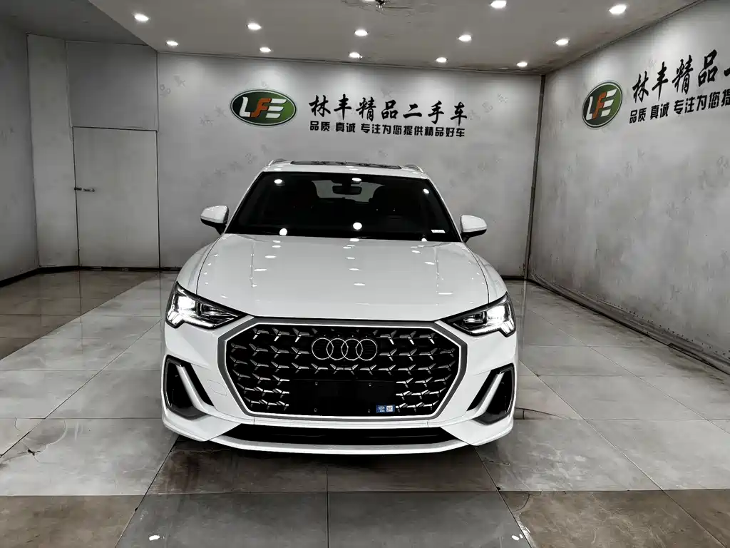 Audi Q3 2024 40 TFSI Fashion Dynamic Edition