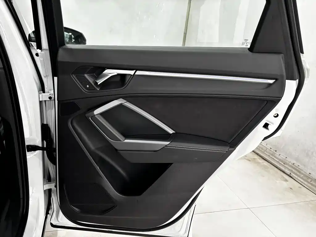 Audi Q3 2024 40 TFSI Fashion Dynamic Edition