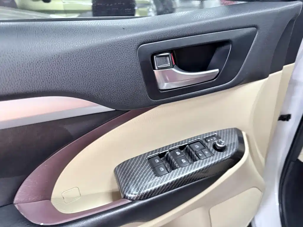 Highlander 2017 2.0T AWD Luxury Edition 7-Seater