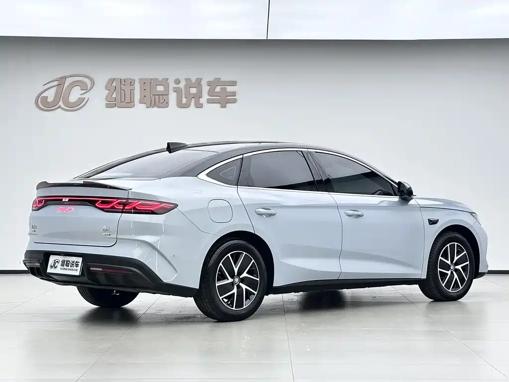 Qin L 2025 DM-i Smart Drive 120KM Leading