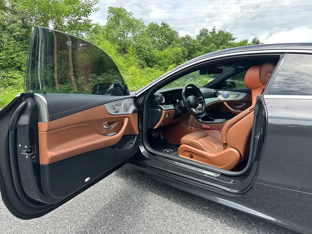 Mercedes-Benz E-Class Coupe 2023 E 300