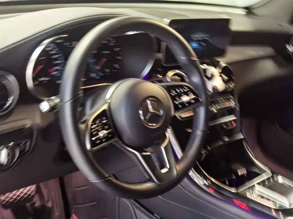 Mercedes-Benz GLC 260 4MATIC Coupe 2023