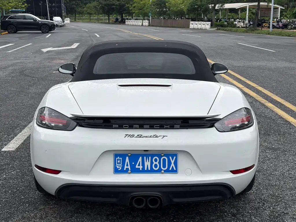 Porsche 718 Boxster T 2.0T