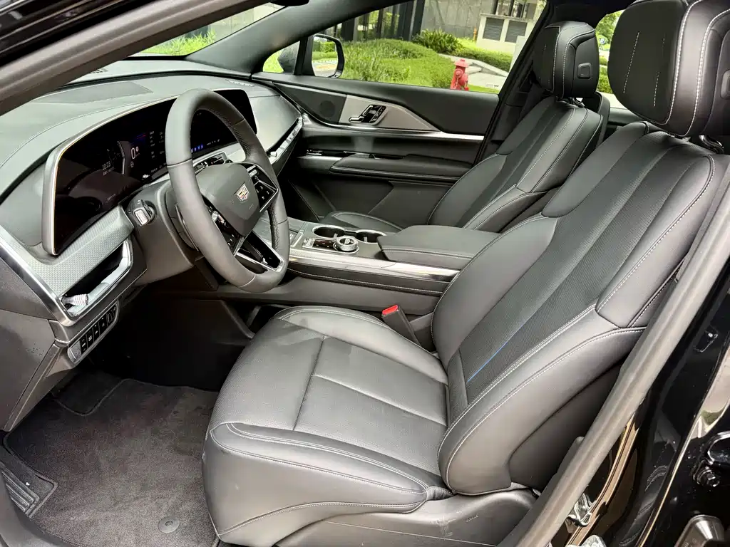 Cadillac XT5 2025 2.0T Luxury