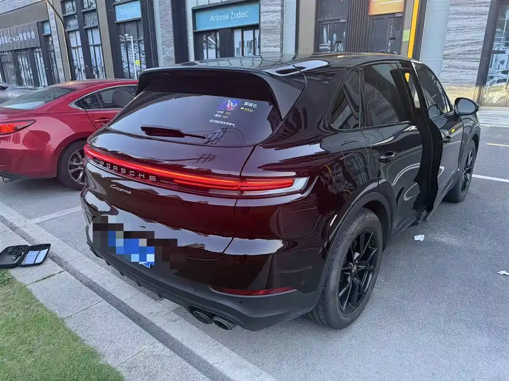 Porsche Cayenne 2024 3.0T