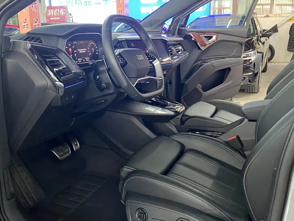 Audi Q4 e-tron 2024 40 e-tron Creation Edition