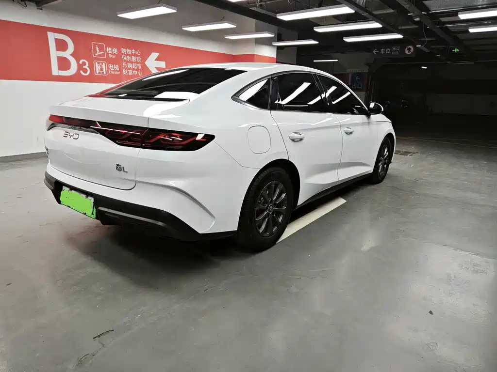 Qin L 2024 DM-i 80KM Leading Edition