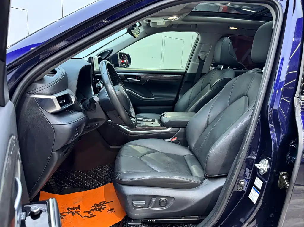 Highlander 2022 Hybrid 2.5L AWD Premium 7-Seater