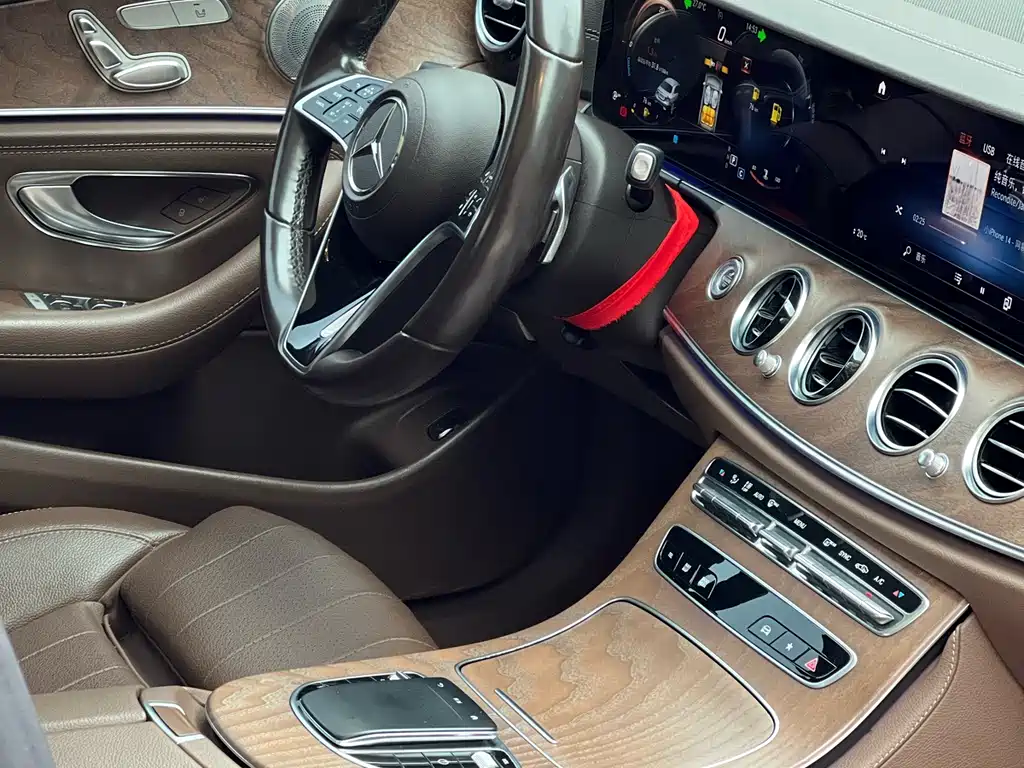 Mercedes-Benz E-Class 2022 E 260 L