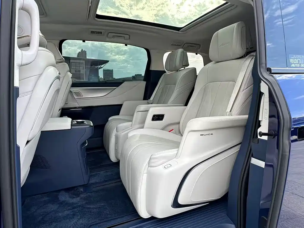 Buick GL8 PHEV 2024 Avenir Luxury Edition 6-seater