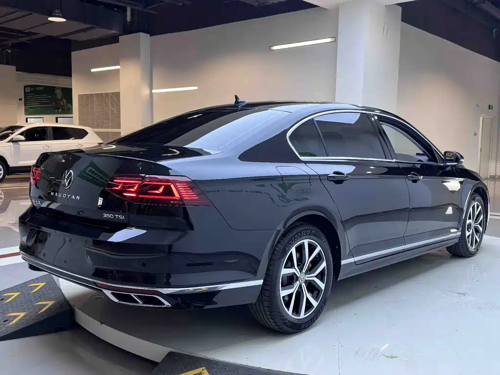 Magotan 2023 2 Million Edition 280TSI DSG Comfort Version