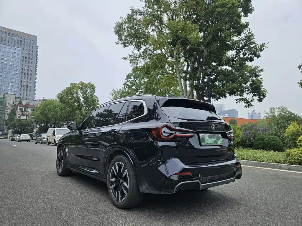 BMW iX3 2022 xLine