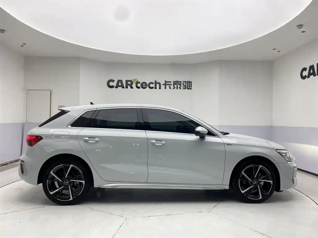 Audi A3 2024 Sportback 35 TFSI Fashion Sport