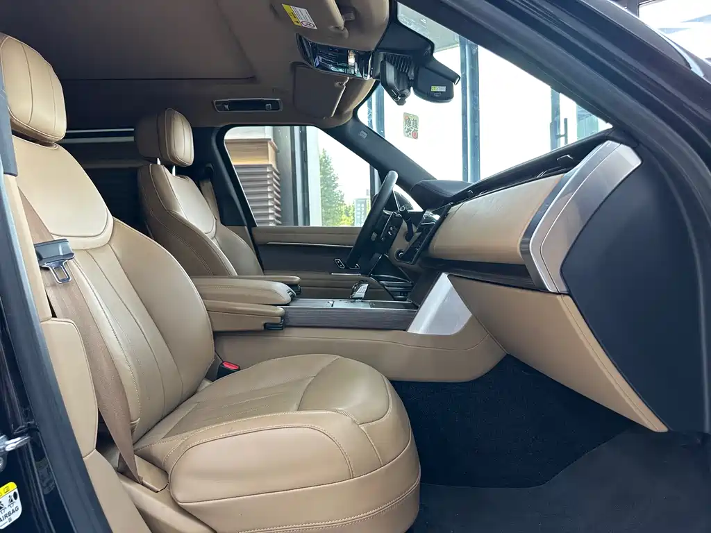 Range Rover 2025 3.0 L6 400PS Autobiography LWB