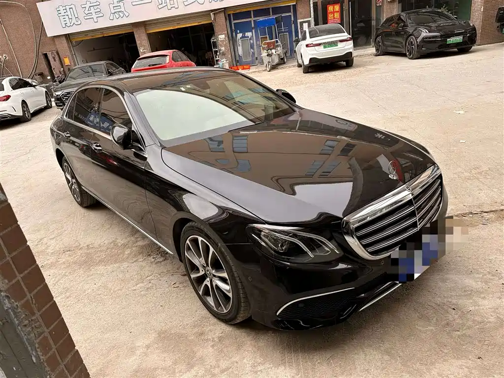 Mercedes-Benz E-Class 2019 E 300 L Fashion
