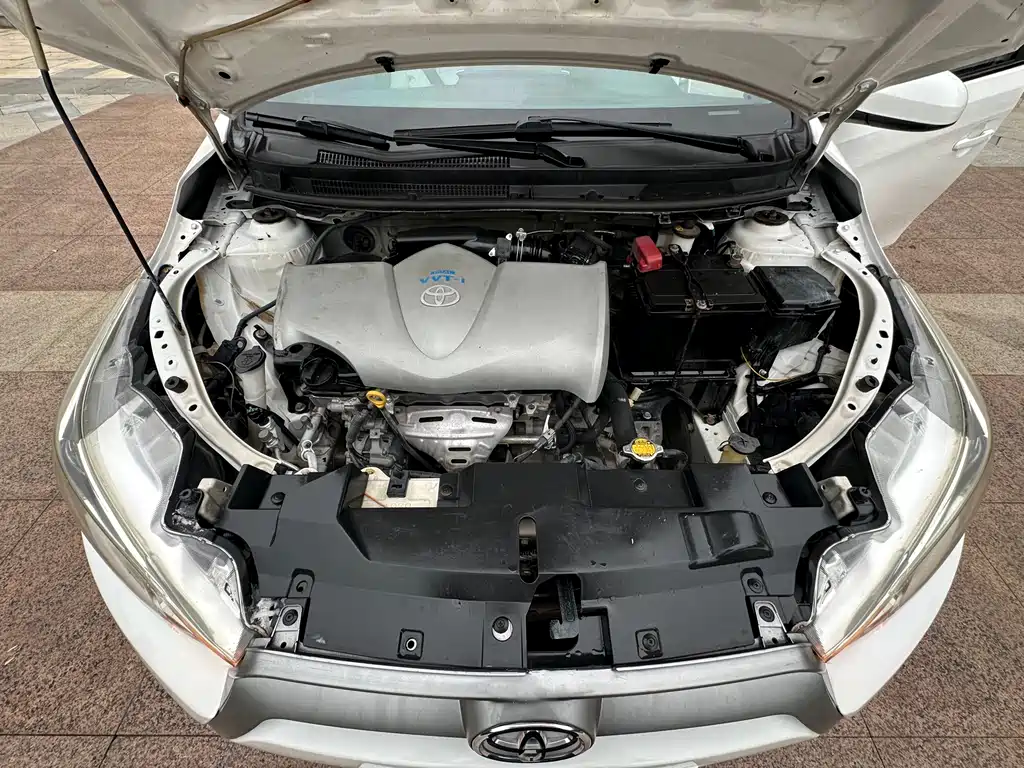 YARiS L 2015 1.5E Automatic Meidong Edition
