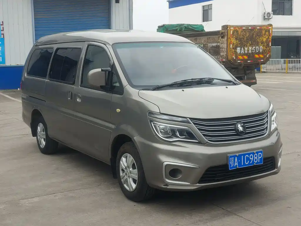 Dongfeng Lingzhi 2022 M5 1.6L Utility 5-seater