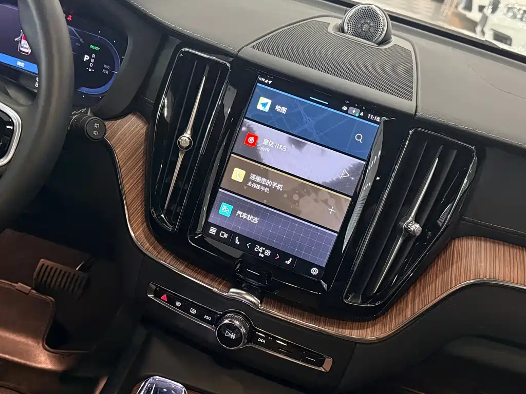 Volvo XC60 Plug-in Hybrid 2025 Long Range AWD Inscription