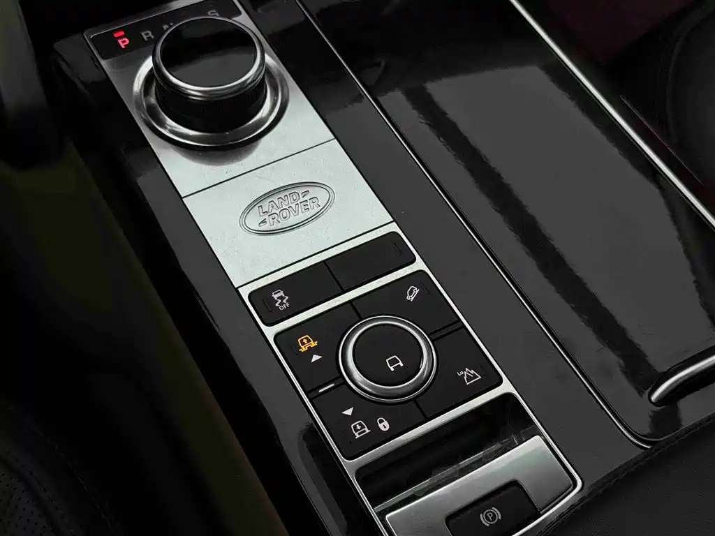 Range Rover 2021 3.0 L6 Heritage Edition