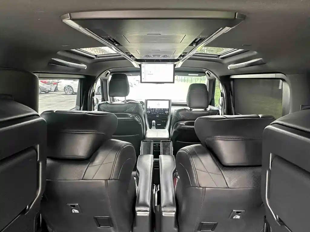 Toyota Vellfire 2024 Crown Hybrid 2.5L Supreme Executive Edition