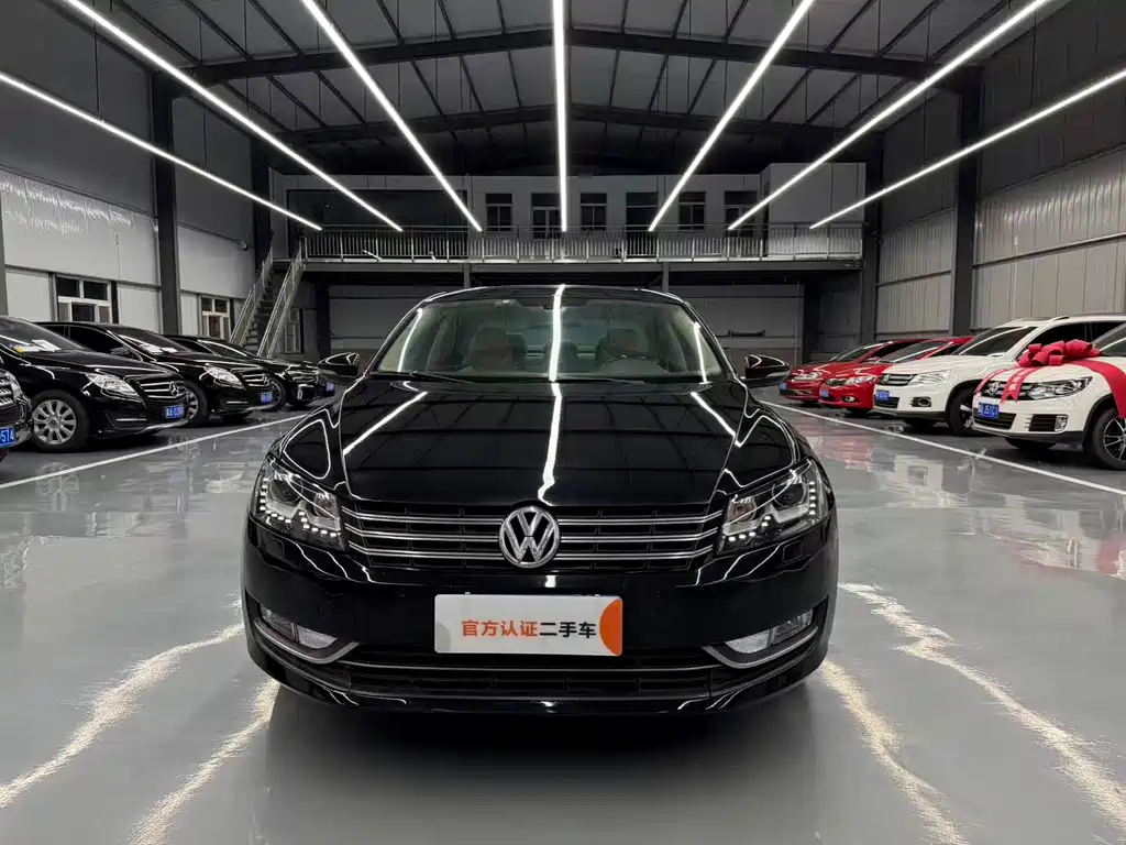 Volkswagen Passat 2011 1.8TSI DSG Yuzun Edition