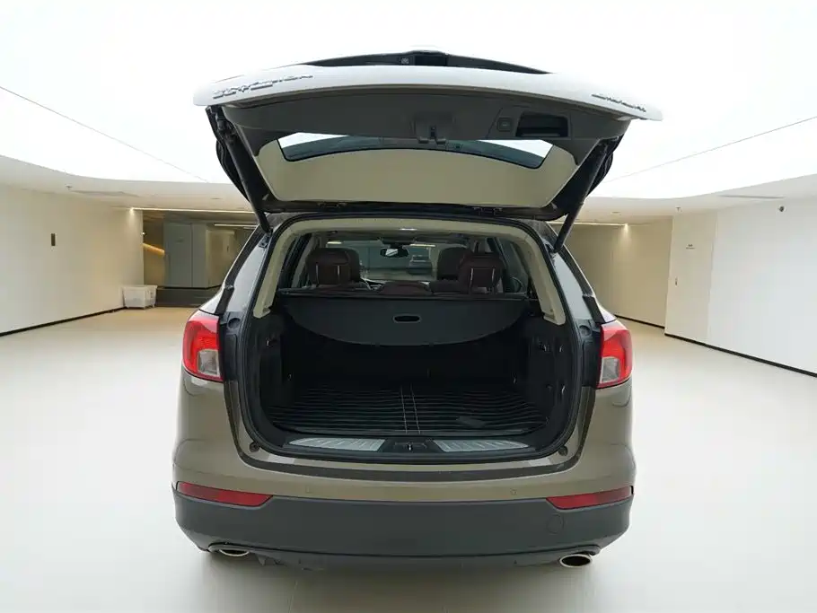 Avenir Plus 2016 28T 4WD Luxury Edition