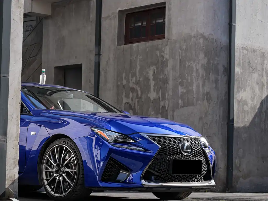 Lexus RC F 2015 F 5.0L Peak Edition