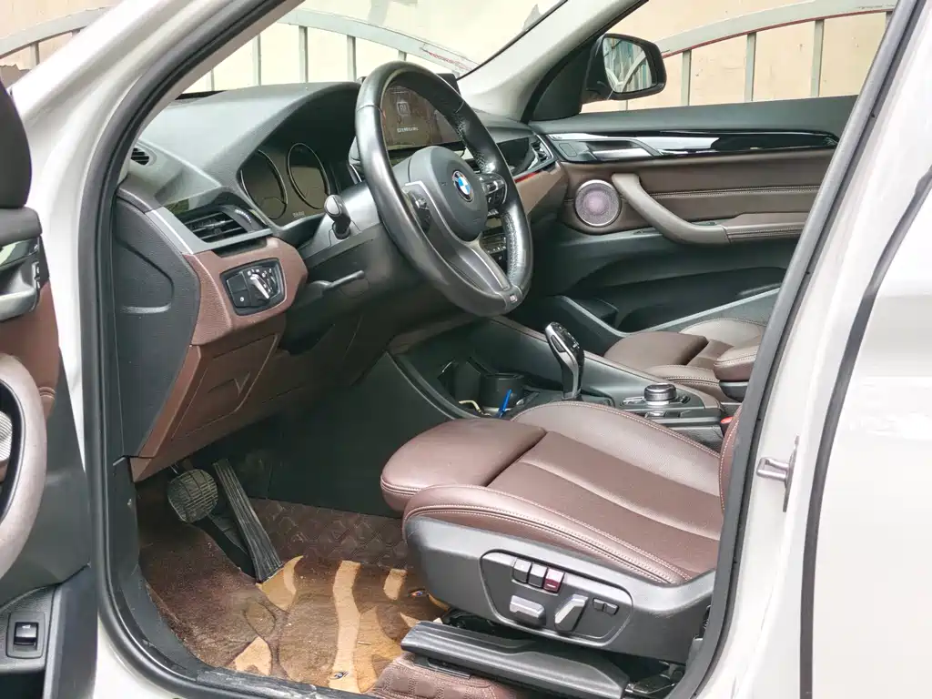 BMW X1 2022 sDrive25Li Leading Edition