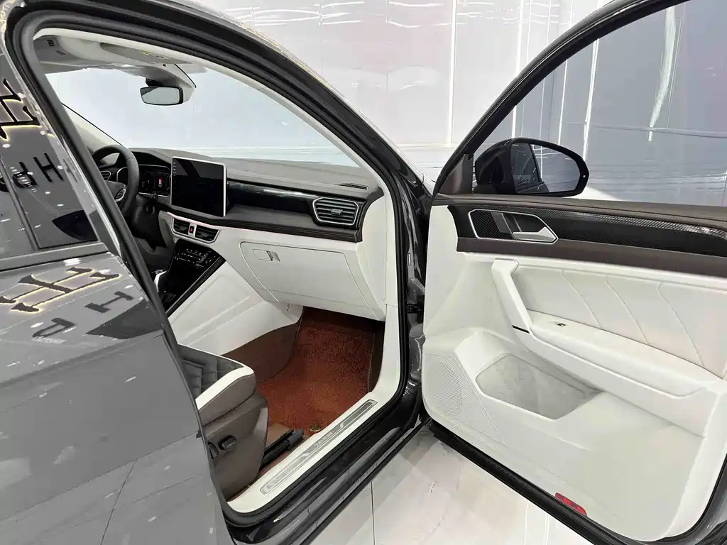 Tayron 2023 280TSI FWD Luxury Plus Advanced Edition