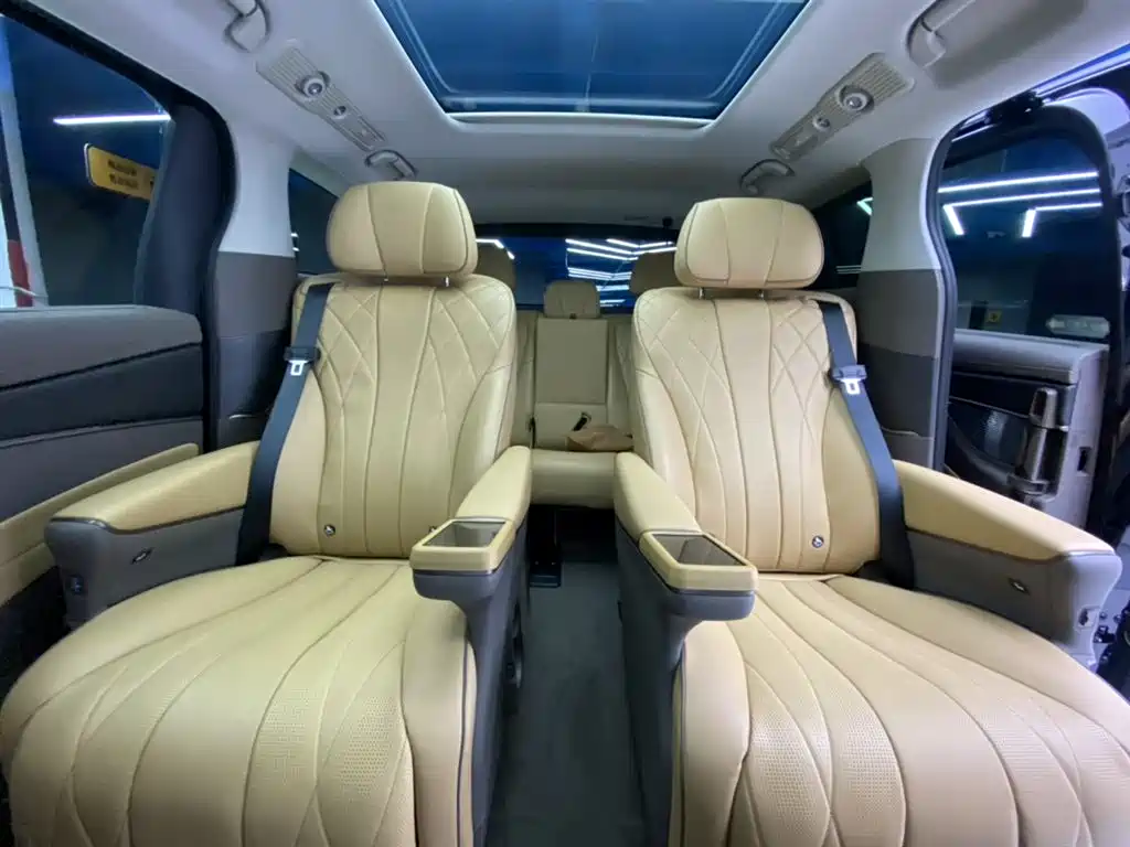 Denza D9 2022 DM-i 970 AWD Zunrong Edition