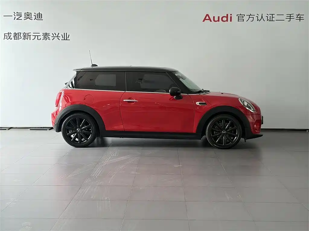 MINI Cooper Artist 2018 1.5T