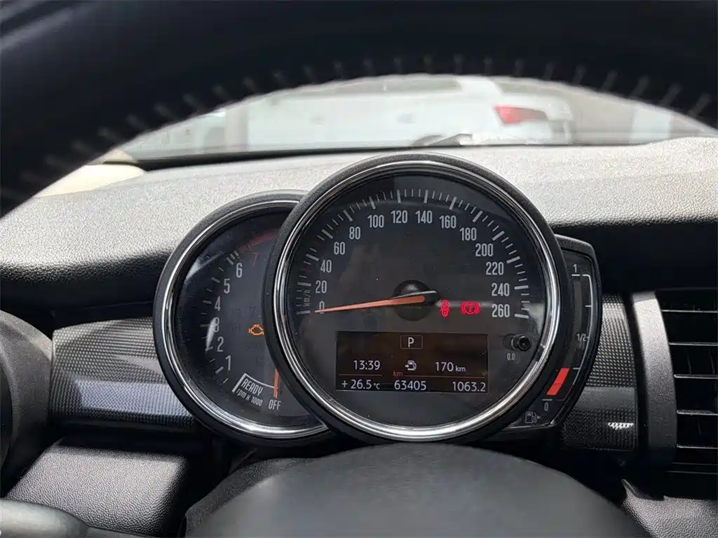MINI Cooper Artist 2018 1.5T