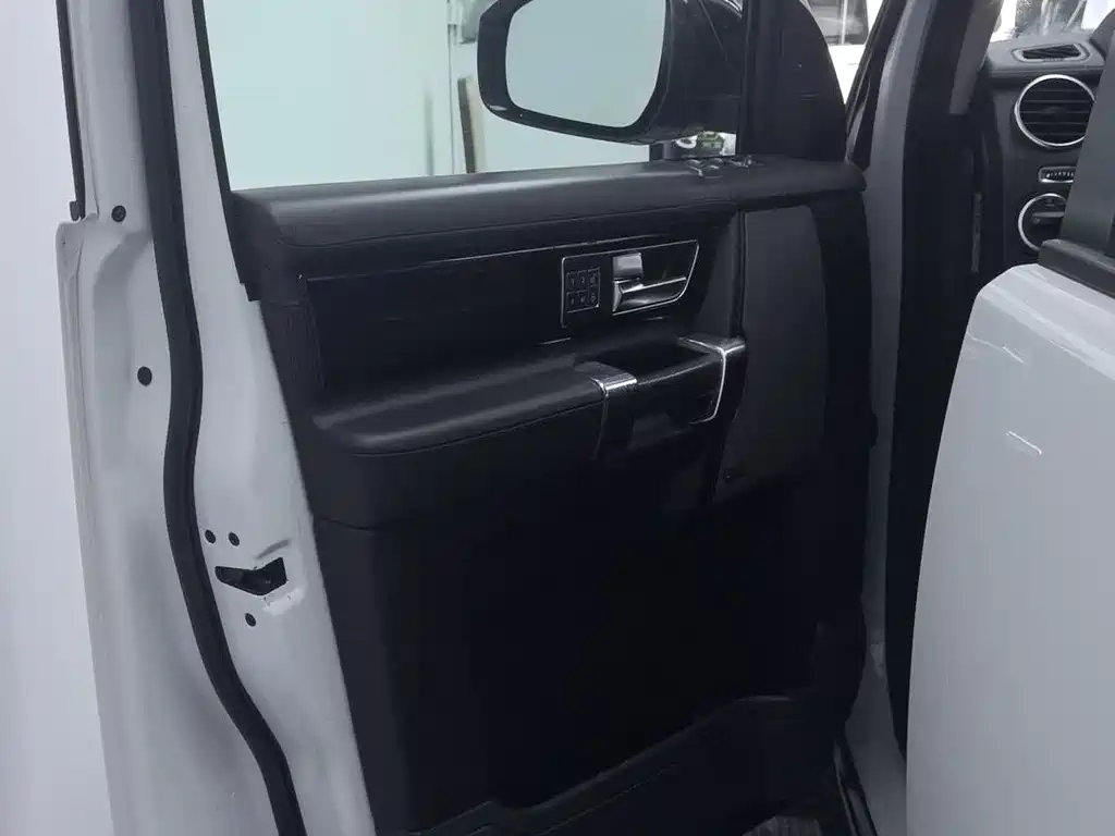 Discovery 2014 3.0 SC V6 HSE Luxury