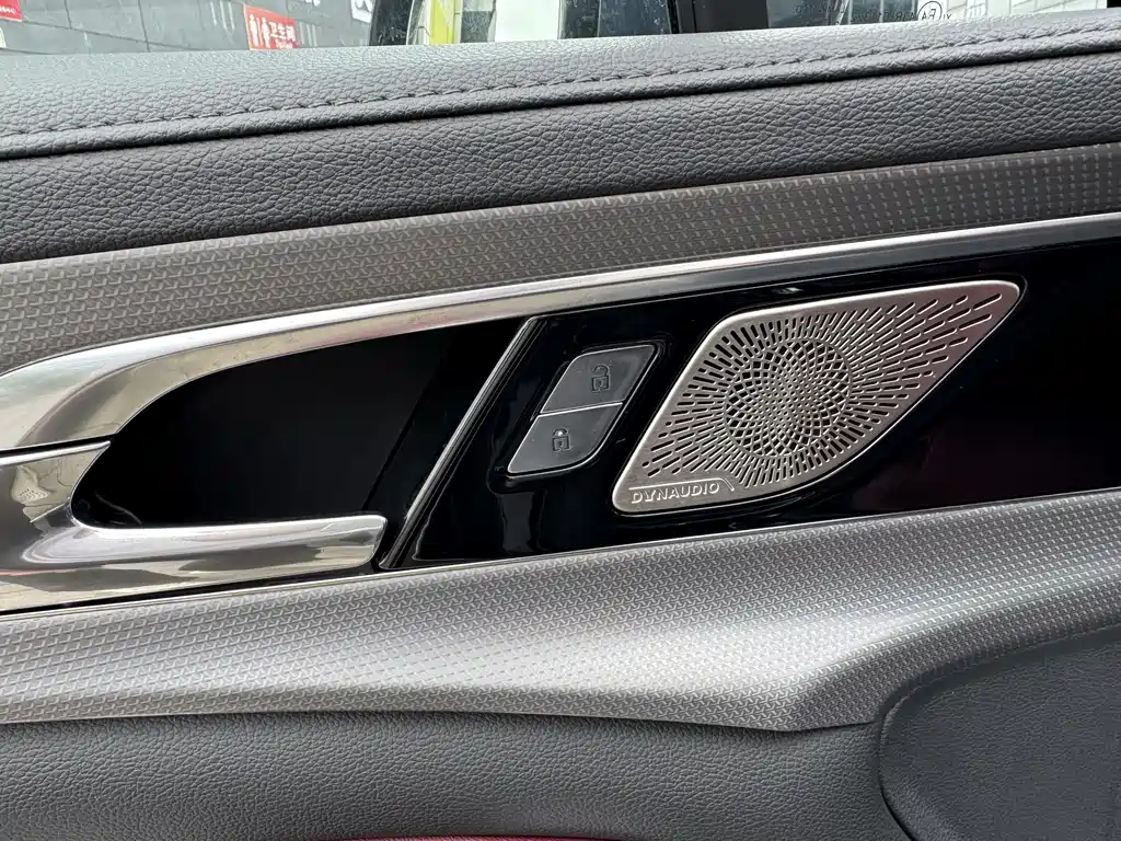 Hongqi H5 2024 2.0T Automatic Smart Connected Flagship Edition