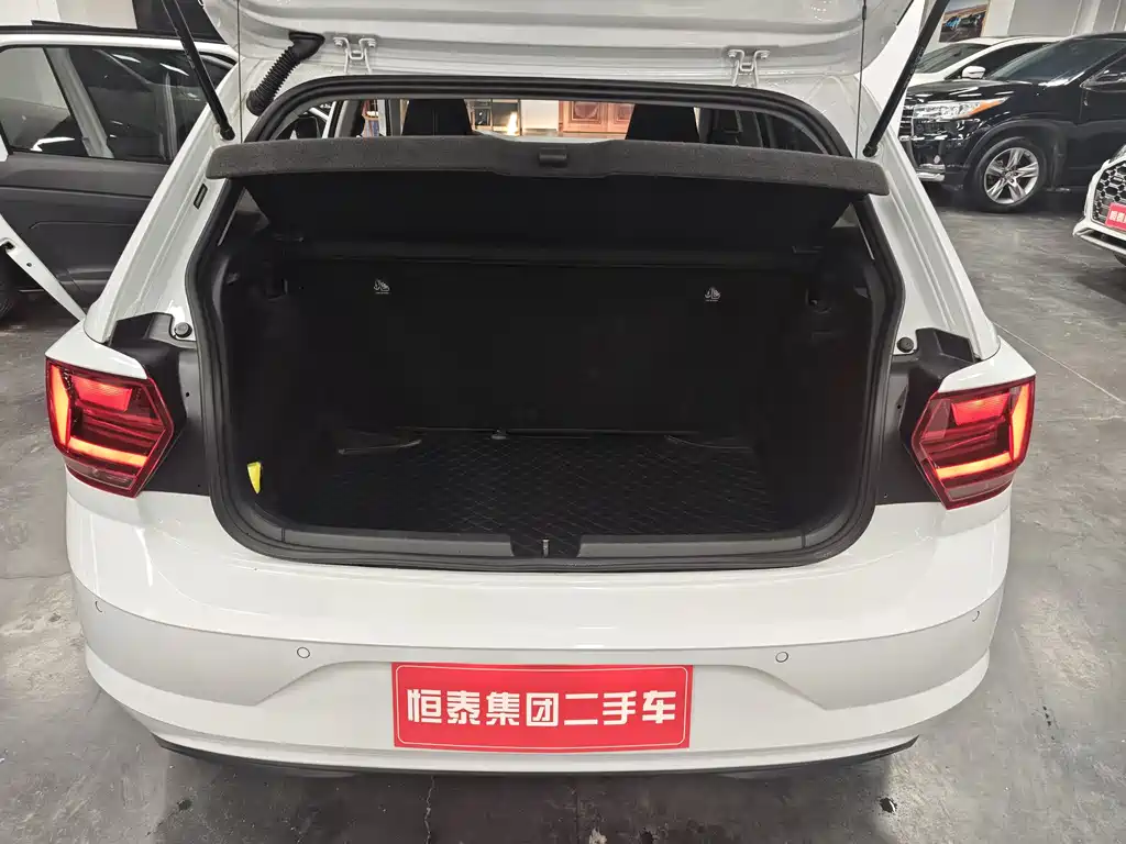 Polo 2023 Facelift Plus 1.5L Automatic Joyful Life Edition